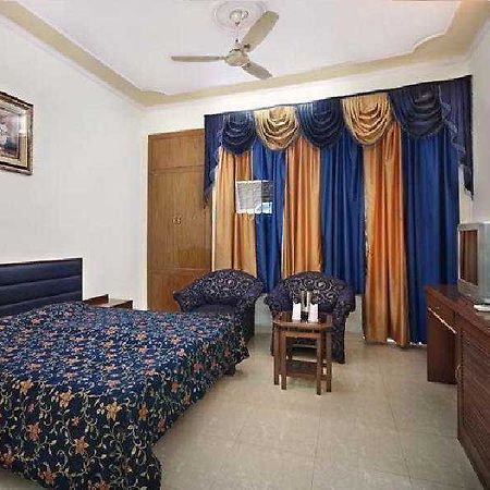 Mandakini Grand Hotel Ню Делхи Екстериор снимка