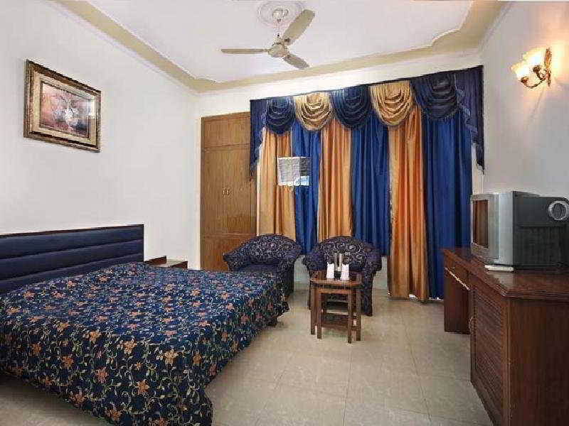 Mandakini Grand Hotel Ню Делхи Екстериор снимка